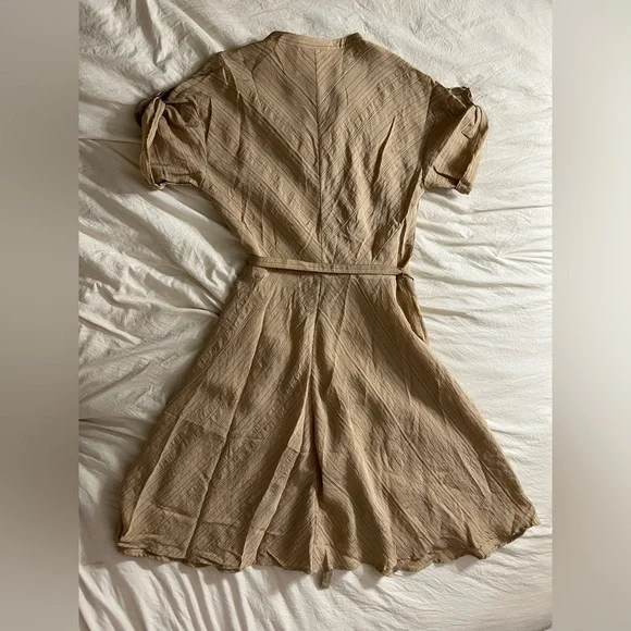 Apostrophe Shift Knee Length Striped Button-Up Dress - Picture 4 of 6